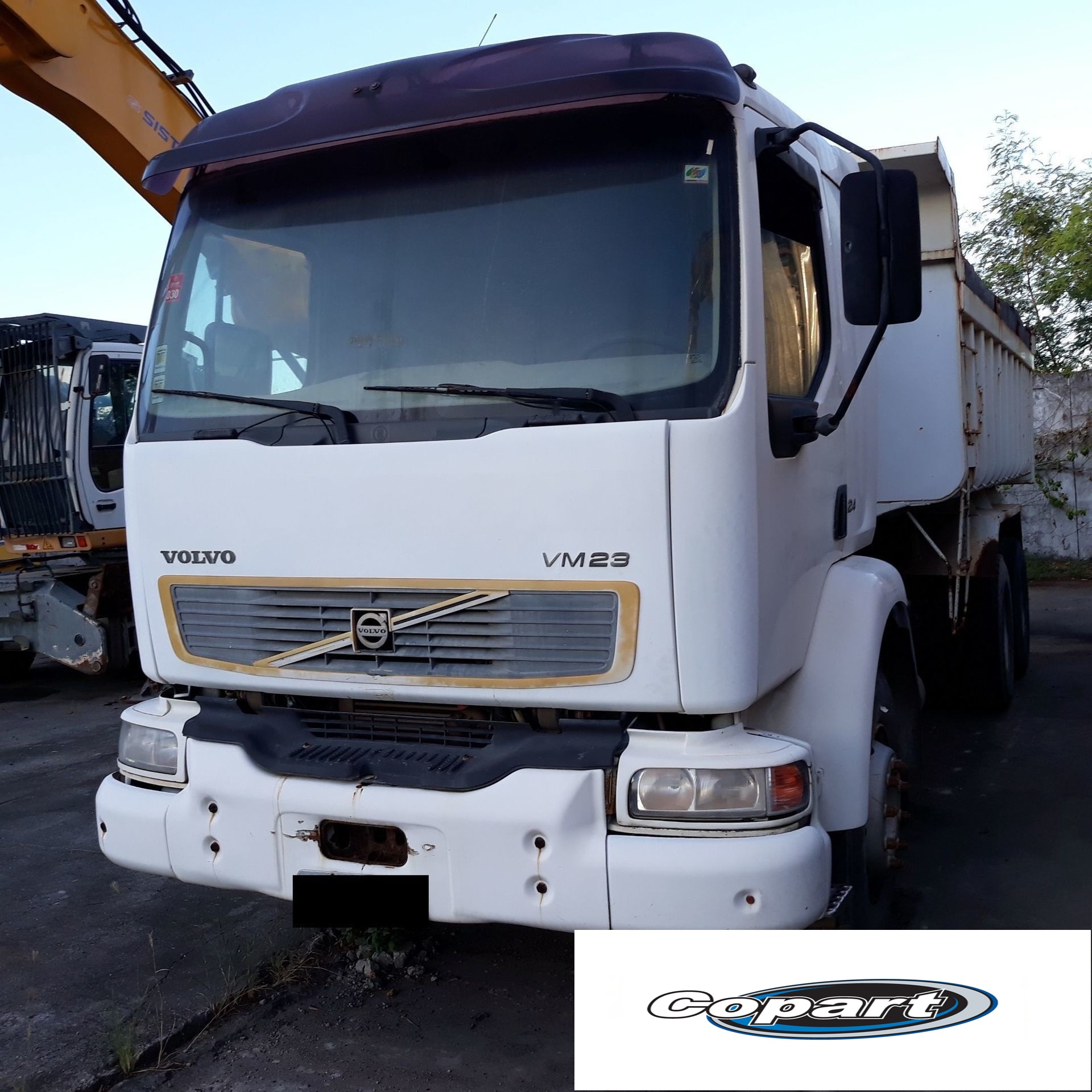 CAÇAMBA VOLVO VM23 240 6X2R 2005